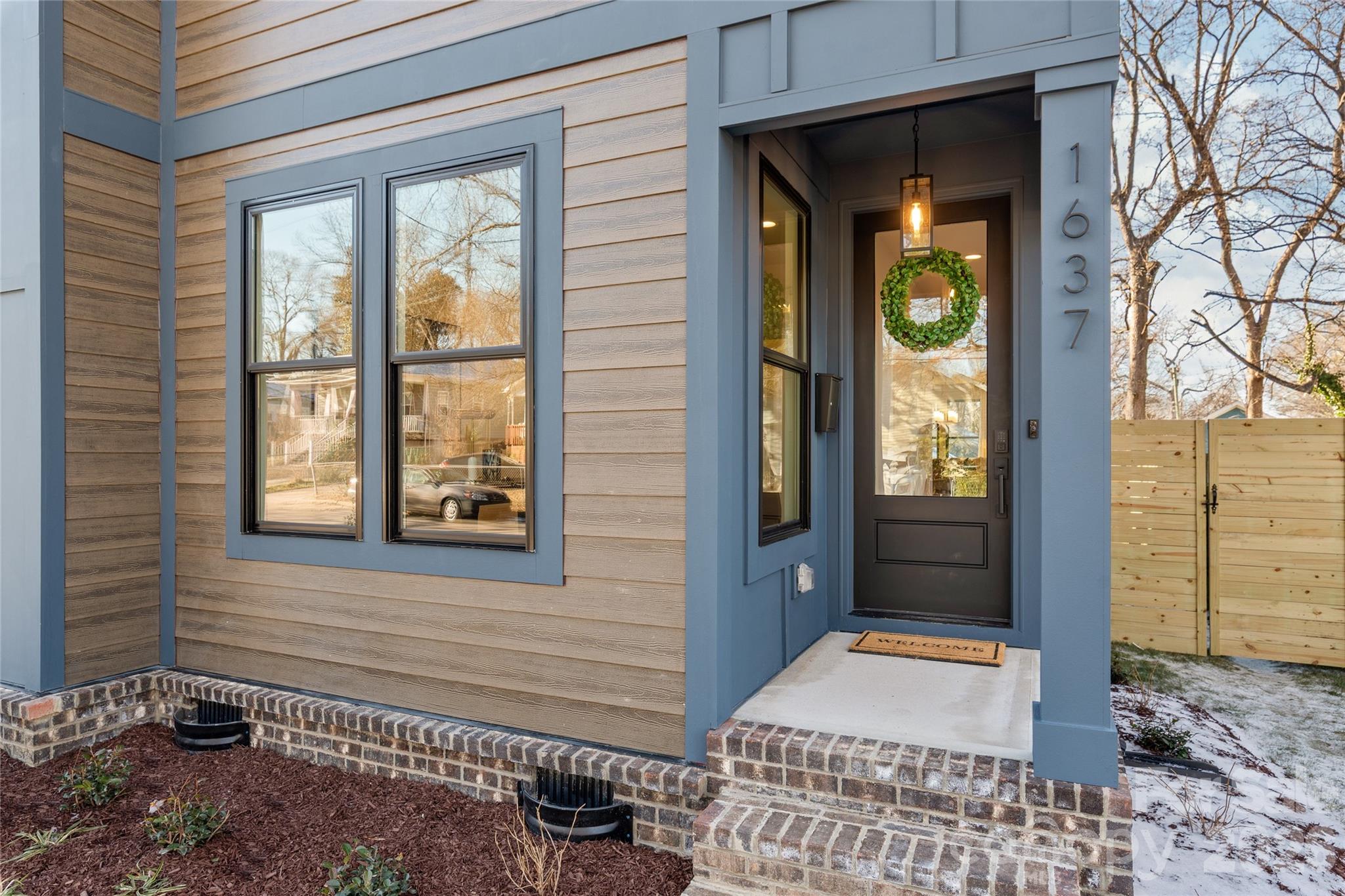 1637 Umstead Street Charlotte, NC 28205 - Photo 6 of 48 a room that has a bed and a window