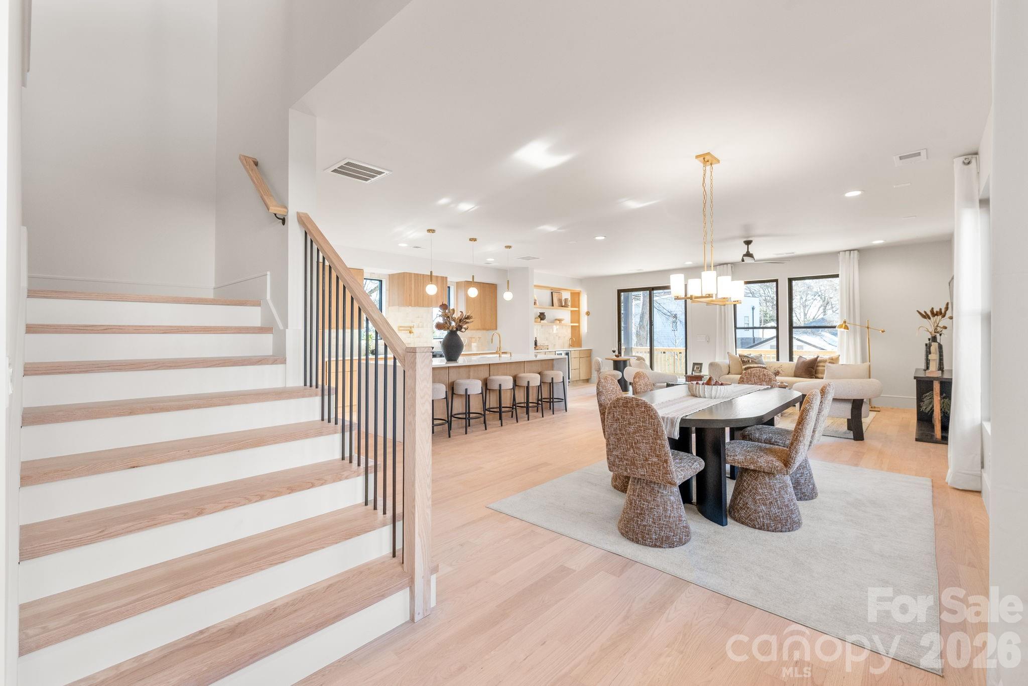 1637 Umstead Street Charlotte, NC 28205 - Photo 8 of 48