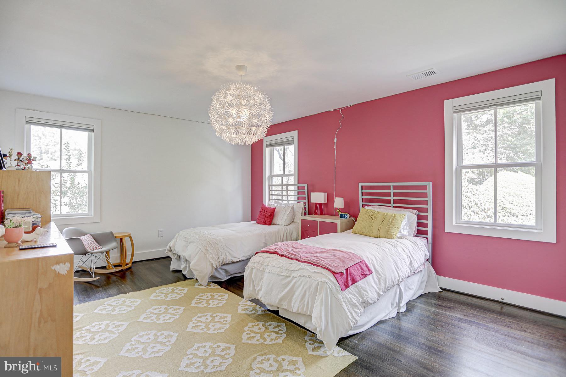 7301 Radnor Road Bethesda, MD 20817 - Photo 16 of 26