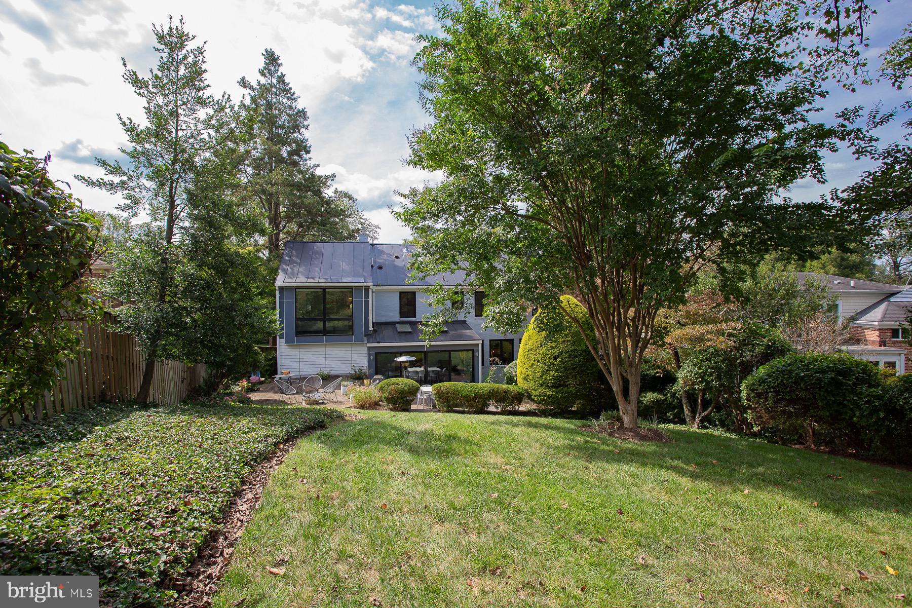 7301 Radnor Road Bethesda, MD 20817 - Photo 25 of 26