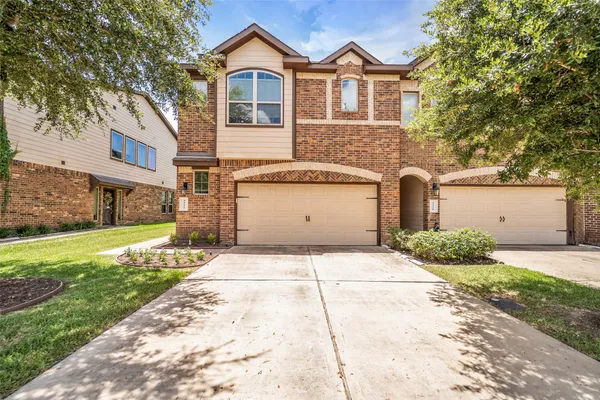 $260,000 | 3322 Orch Brg Lane, Rosenberg, TX 77471