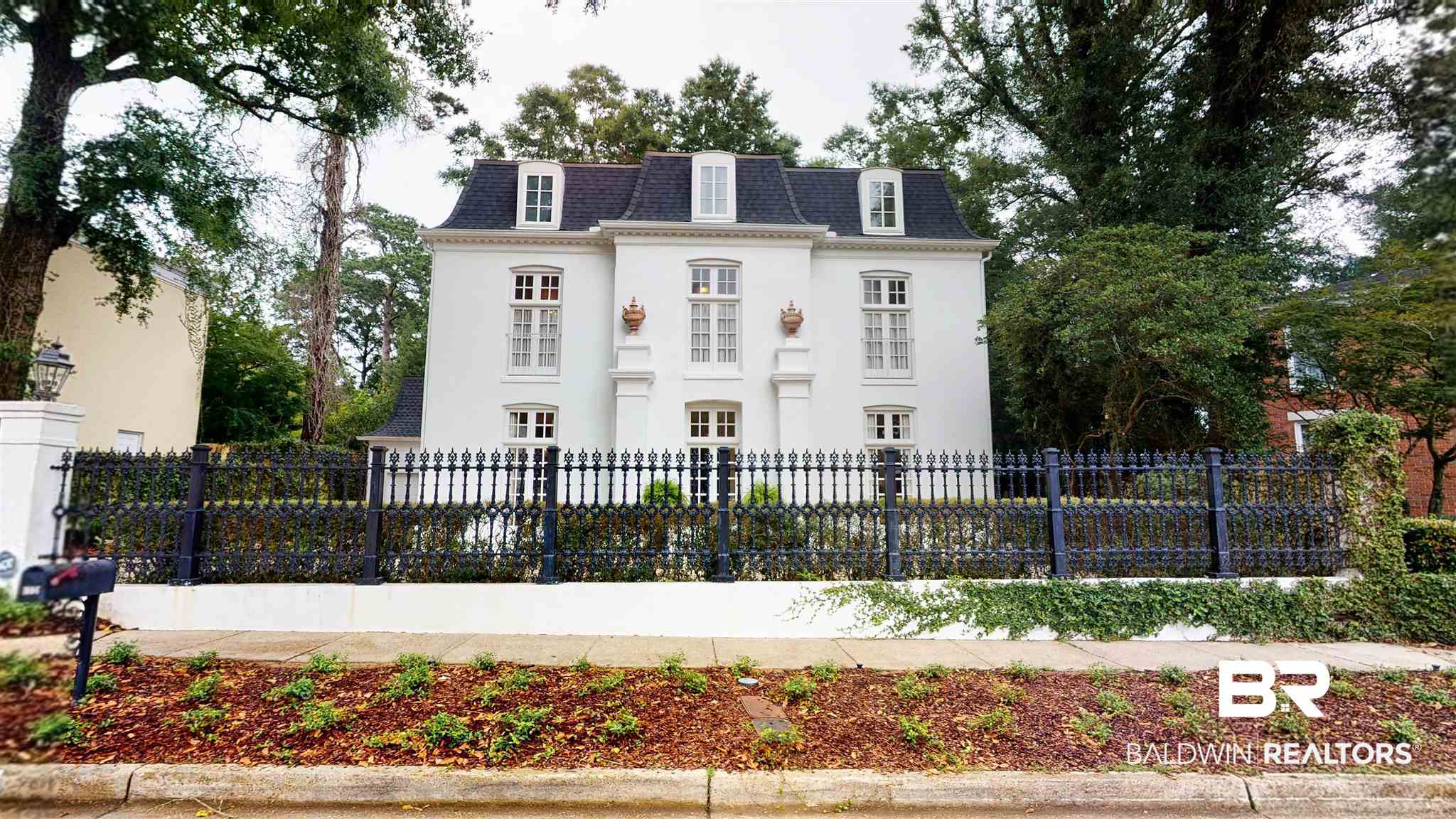 106 Eaton Square Mobile, AL 36608 - Photo 2 of 38