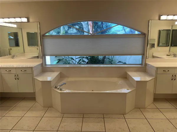 $7,000 | 123 Victorian Lane, Jupiter, FL 33458