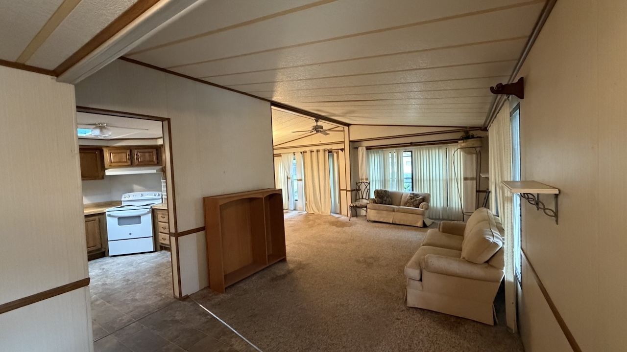 1170 Rainbow Road Elgin, IL 60123 - Photo 4 of 10