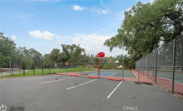 a view of a tennis court