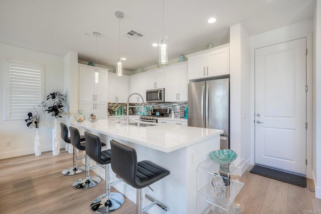 1254 Via Candelas Oceanside, CA 92056 - Photo 8 of 59