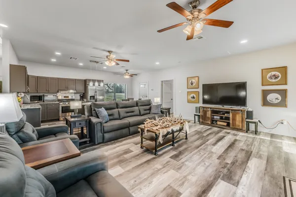 $1,379,000 | 177 County Road 241, Kosse, TX 76653