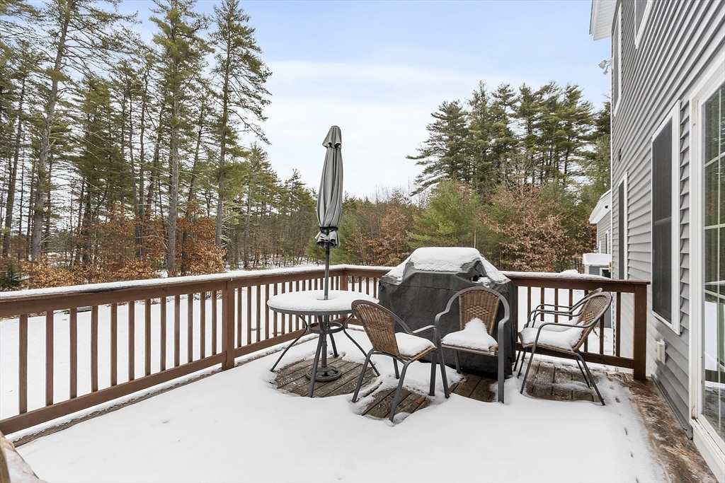 359 Main Street Townsend, MA 01469 - Photo 19 of 41