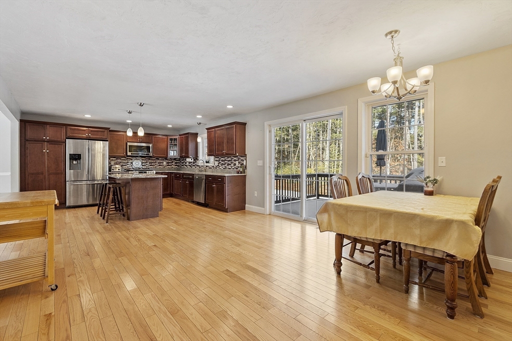 359 Main Street Townsend, MA 01469 - Photo 21 of 41