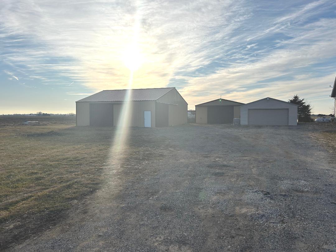 10598 North 3500W Road Manteno, IL 60950 - Photo 55 of 56 a view of terrace with beach