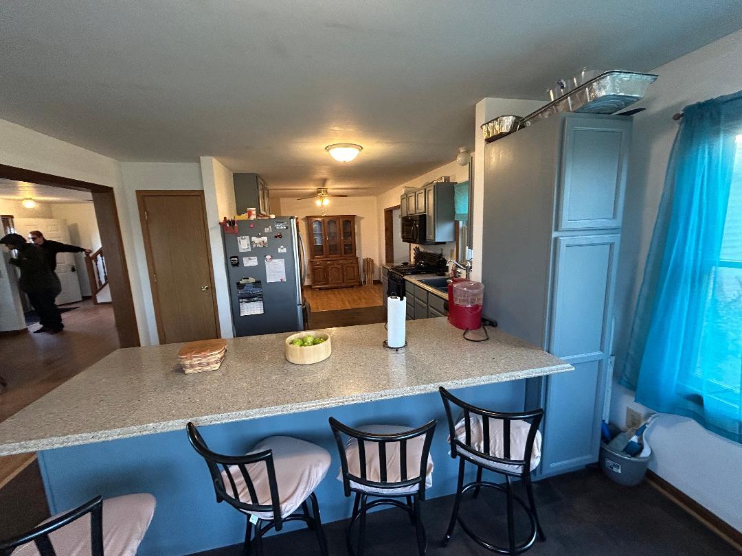 10598 North 3500W Road Manteno, IL 60950 - Photo 10 of 56 a view of a dining room with furniture