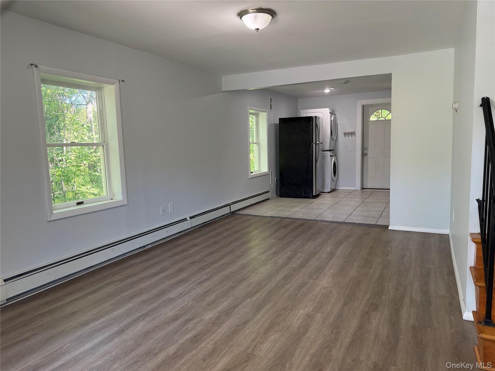 570 Mt Hope Road, Unit 1 Middletown, NY 10940 - Photo 24 of 41 Living room