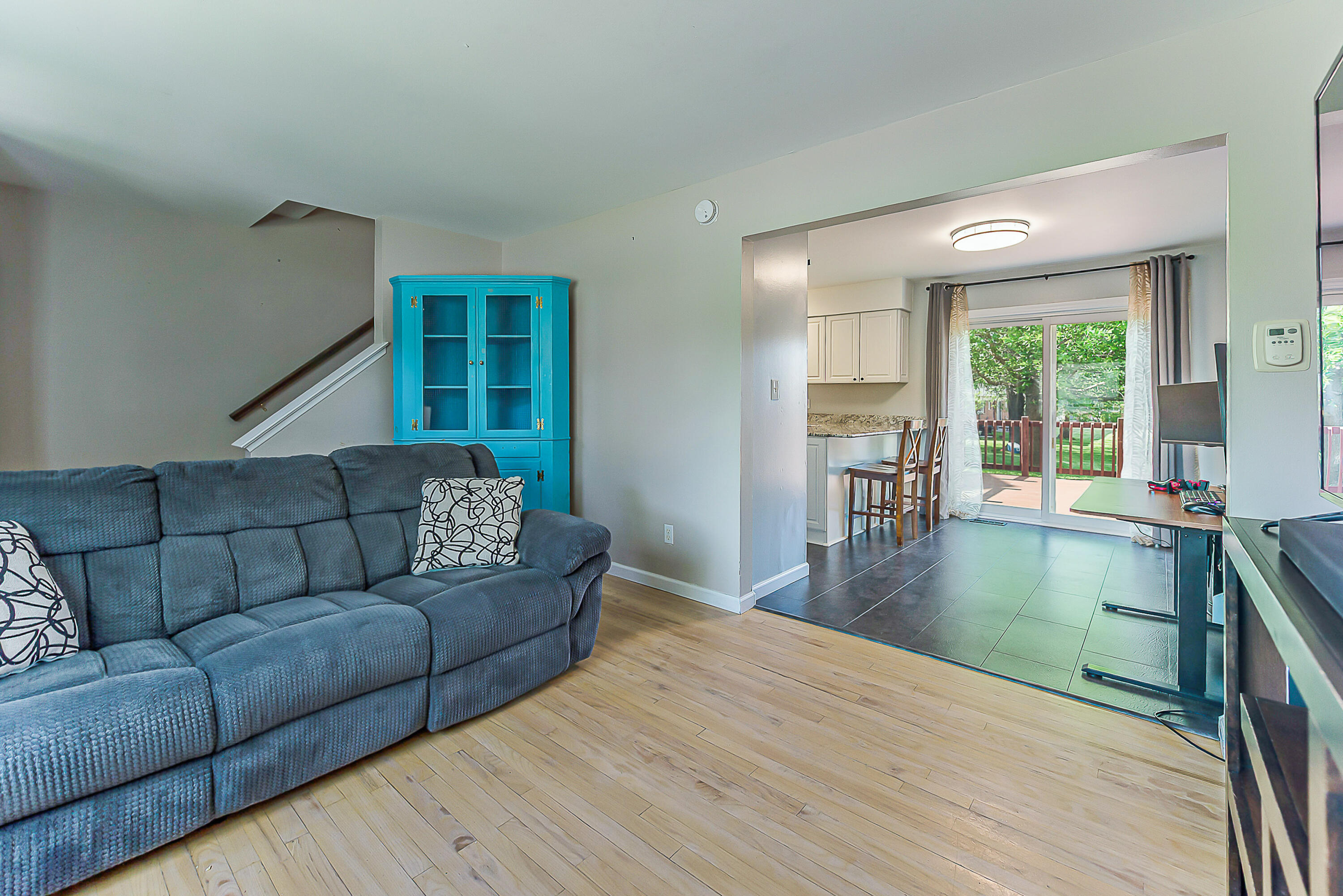 3011 Williamsburg Road Ann Arbor, MI 48108 - Photo 13 of 41 living room