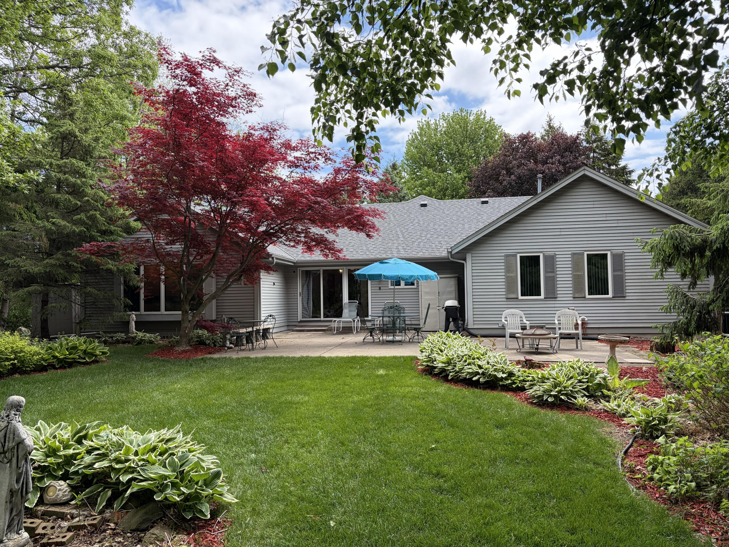 8232 Cooper Road Pleasant Prairie, WI 53142 - Photo 3 of 35 IMG_0617