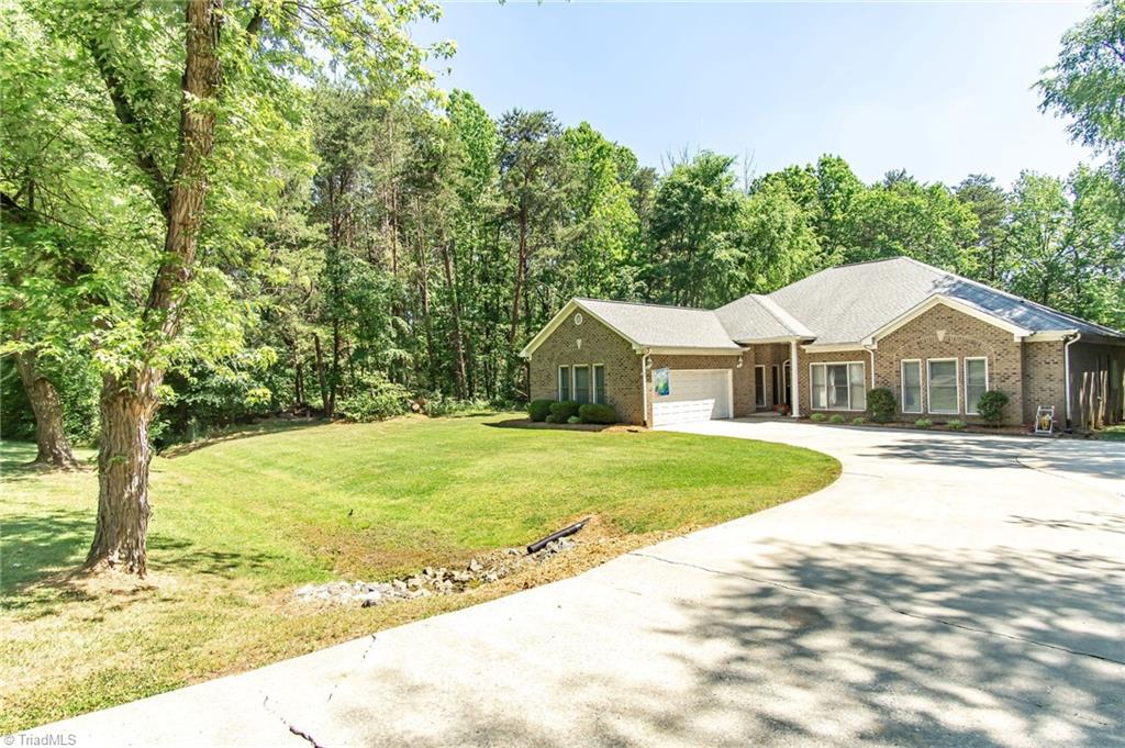 3620 Hunting Ridge Drive High Point, NC 27265 - Photo 1 of 39 Gallery Image 1