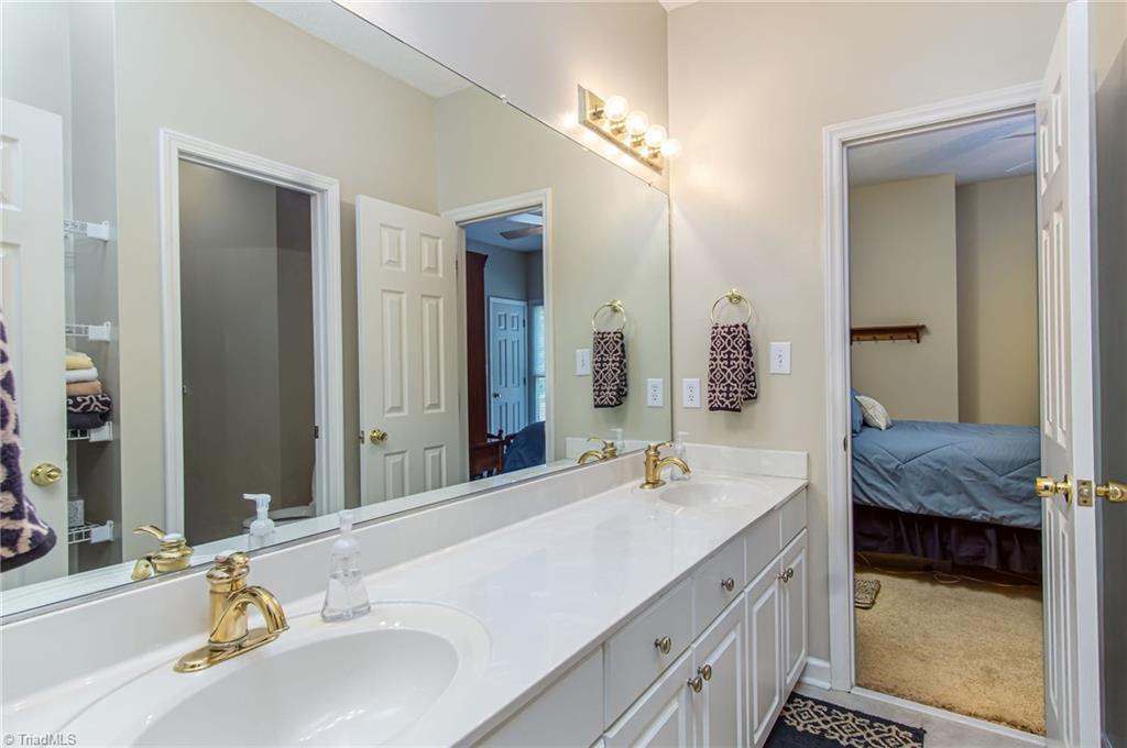 3620 Hunting Ridge Drive High Point, NC 27265 - Photo 15 of 39 Gallery Image 15