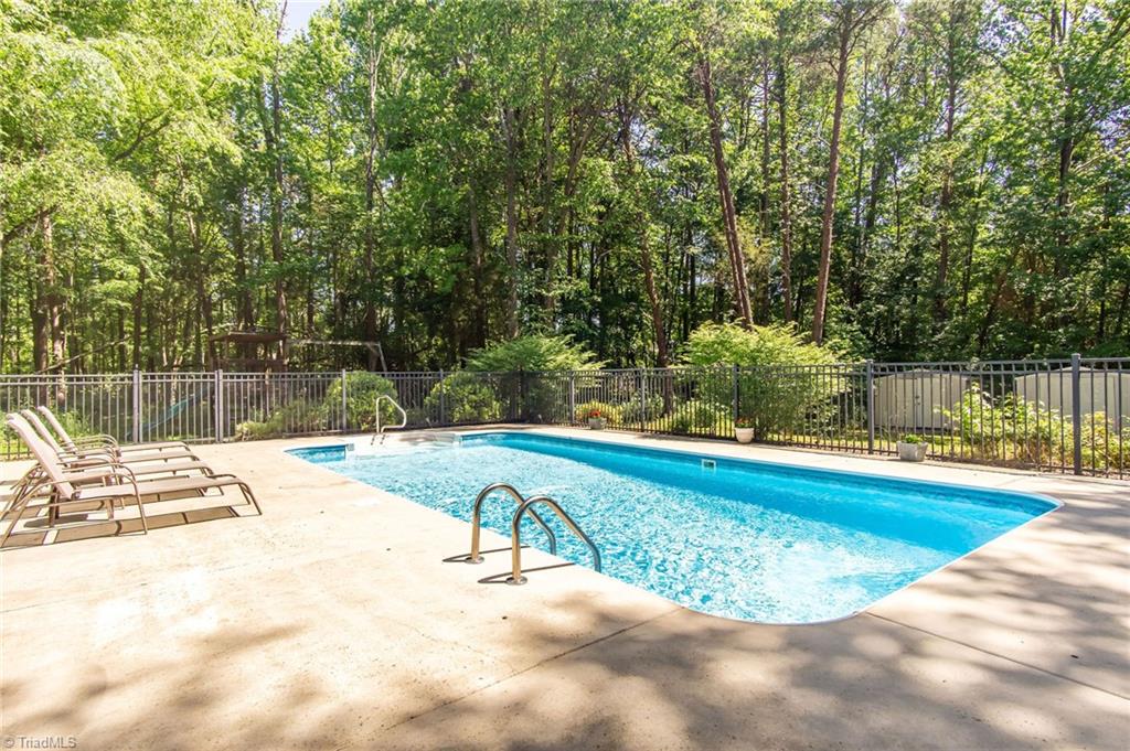 3620 Hunting Ridge Drive High Point, NC 27265 - Photo 38 of 39 Gallery Image 38