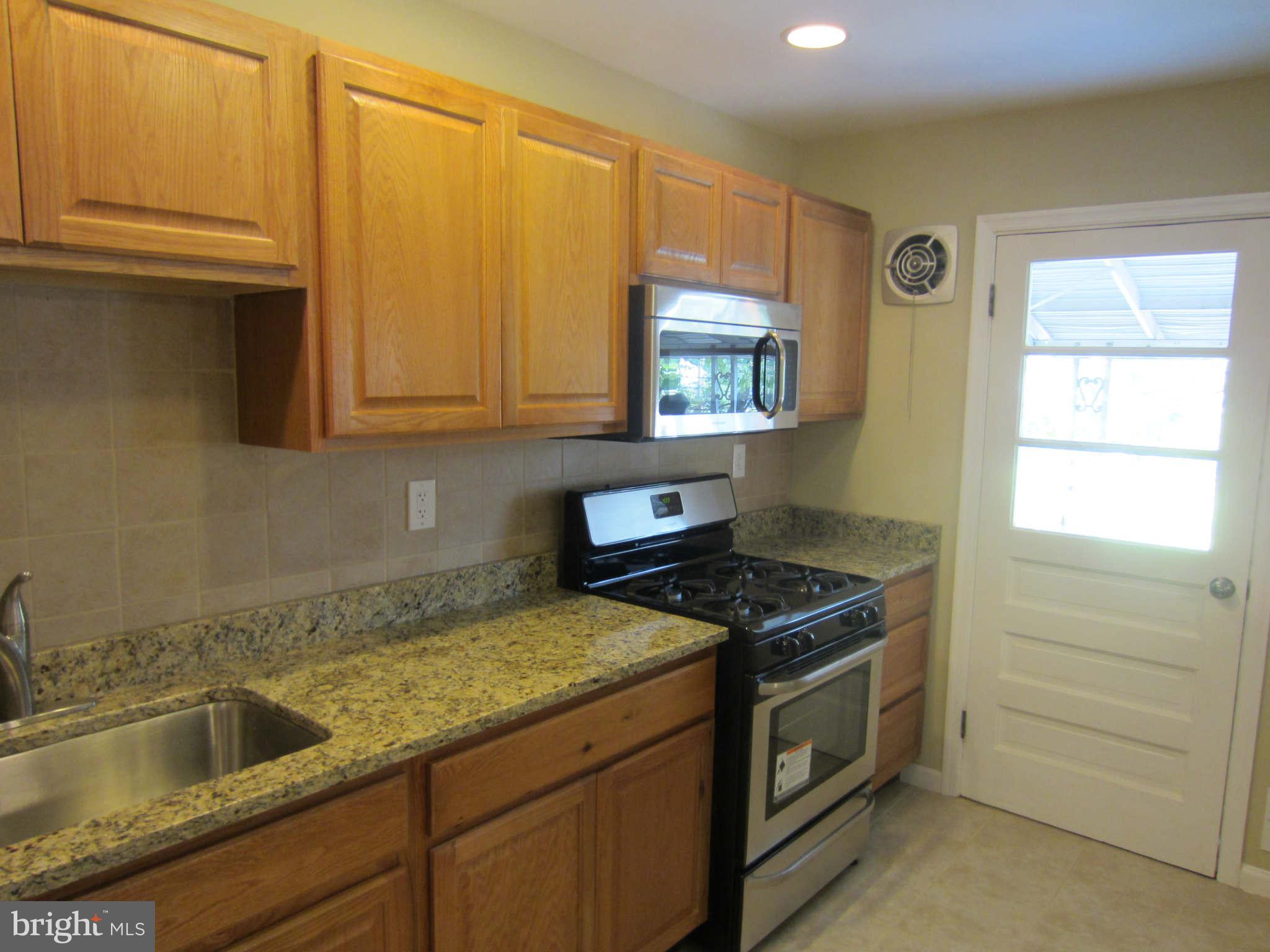 5628 Utrecht Road Baltimore, MD 21206 - Photo 3 of 30 Kitchen