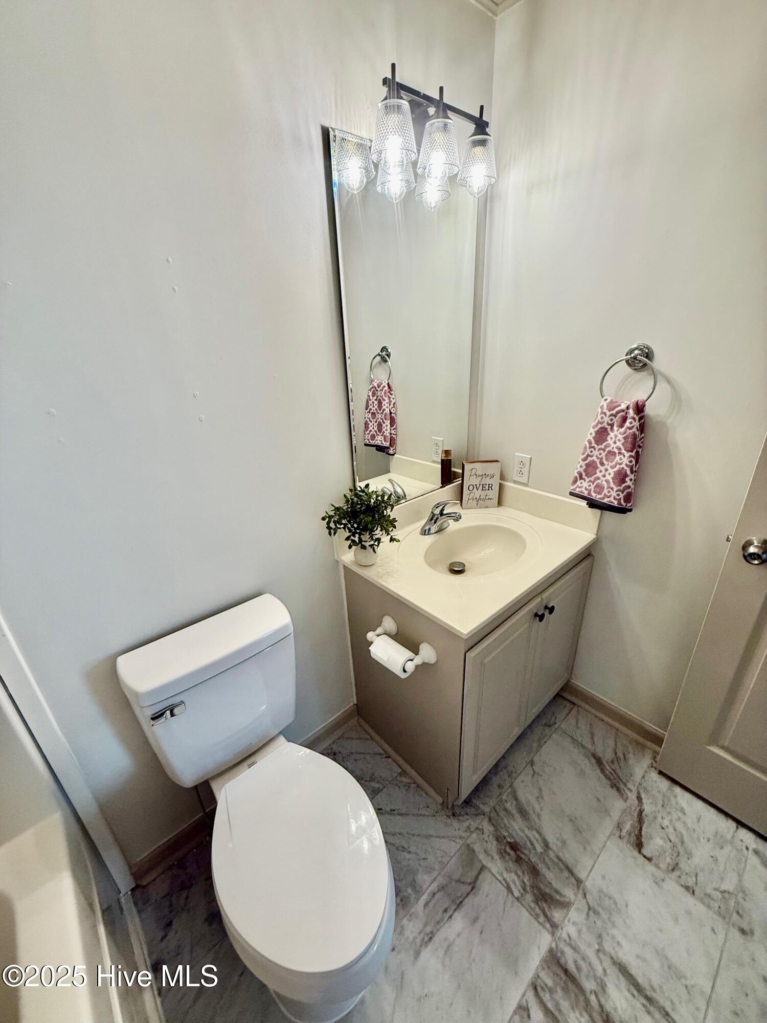 5735 Fire Dept Road Williamston, NC 27892 - Photo 45 of 69 Full BA upstairs