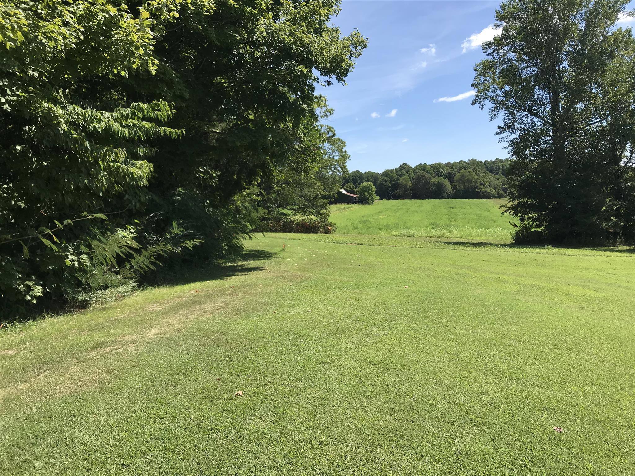 12 Lockertsville Road Chapmansboro, TN 37035 - Photo 2 of 5 Gallery Image 2