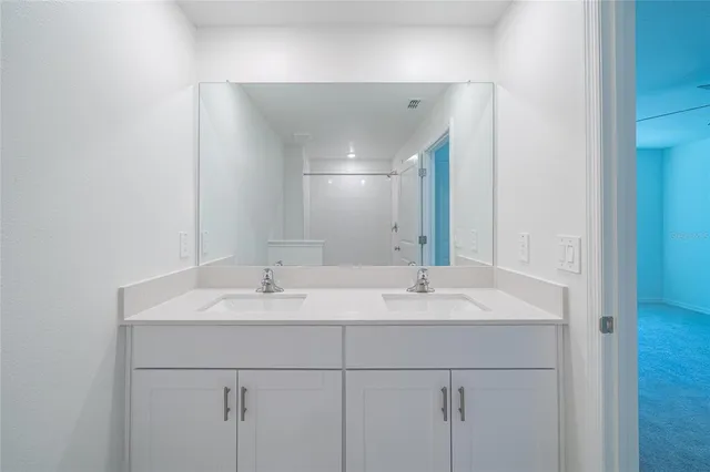 $2,100 | 10116 Trumpet Honeysuckle Way, San Antonio, FL 33576