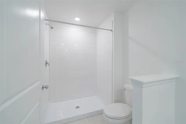 $2,100 | 10116 Trumpet Honeysuckle Way, San Antonio, FL 33576