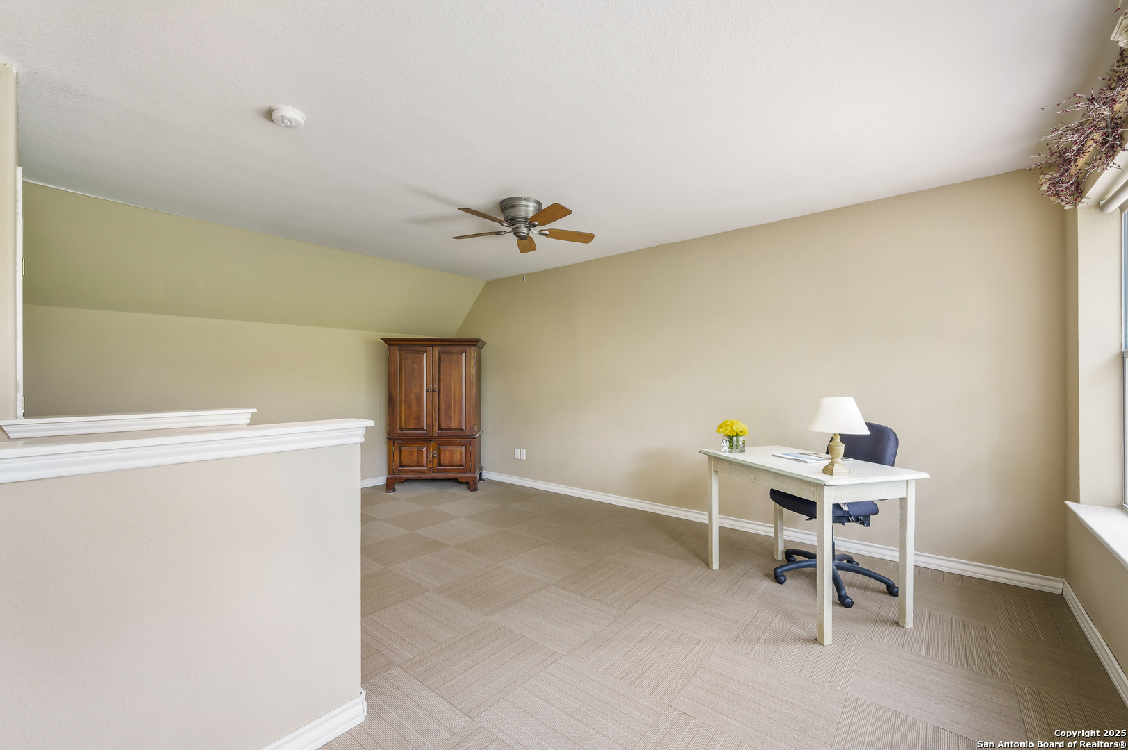 221 Park Ridge Boerne, TX 78006 - Photo 29 of 35 a workspace with furniture and white walls