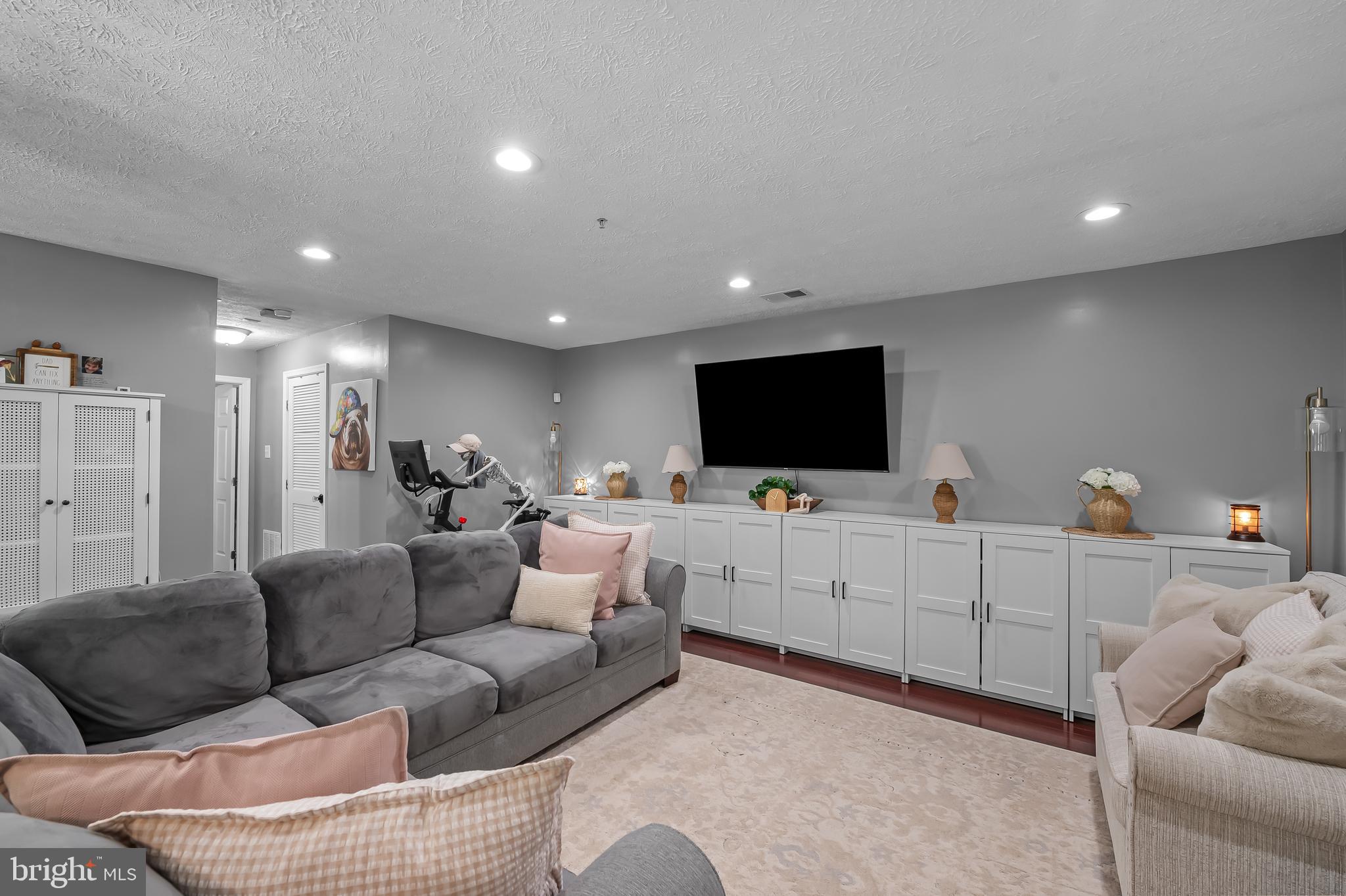 4713 Shellbark Road, Unit 4713 Owings Mills, MD 21117 - Photo 7 of 27 Living room