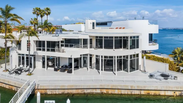 $11,950,000 | 1 The Point, Coronado, CA 92118