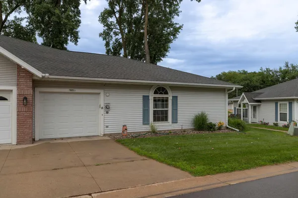 $253,000 | 1925 Cabernet Lane Northwest, Rochester, MN 55901