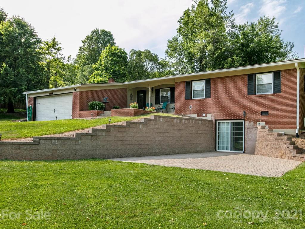 424 Monte Vista Road Candler, NC 28715 - Photo 2 of 34 Gallery Image 2