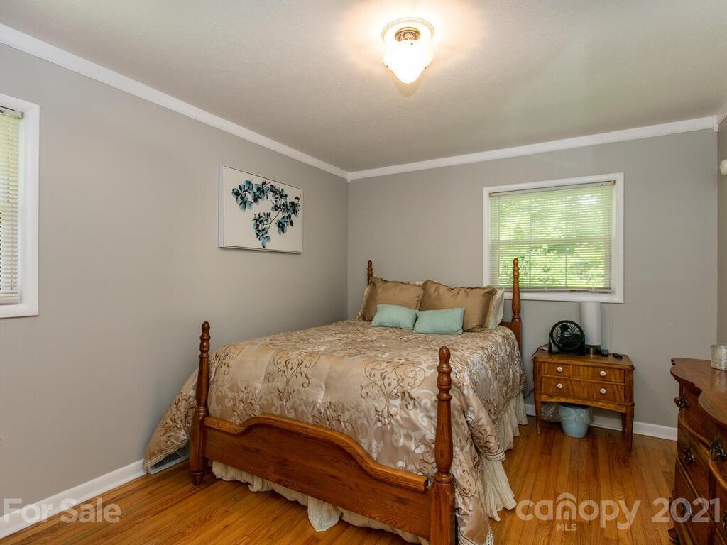 424 Monte Vista Road Candler, NC 28715 - Photo 17 of 34 Gallery Image 17
