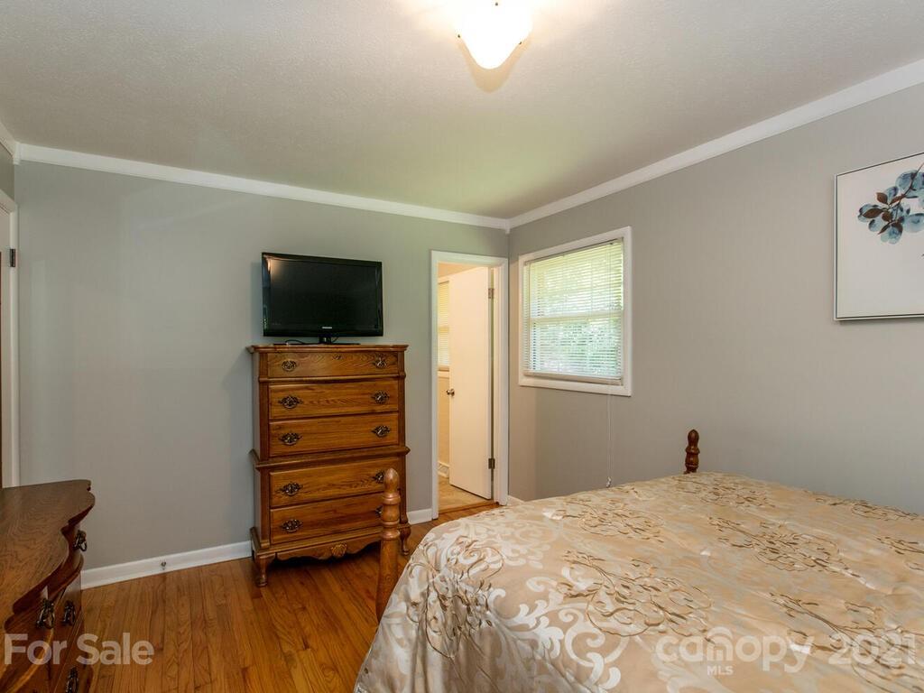 424 Monte Vista Road Candler, NC 28715 - Photo 19 of 34 Gallery Image 19