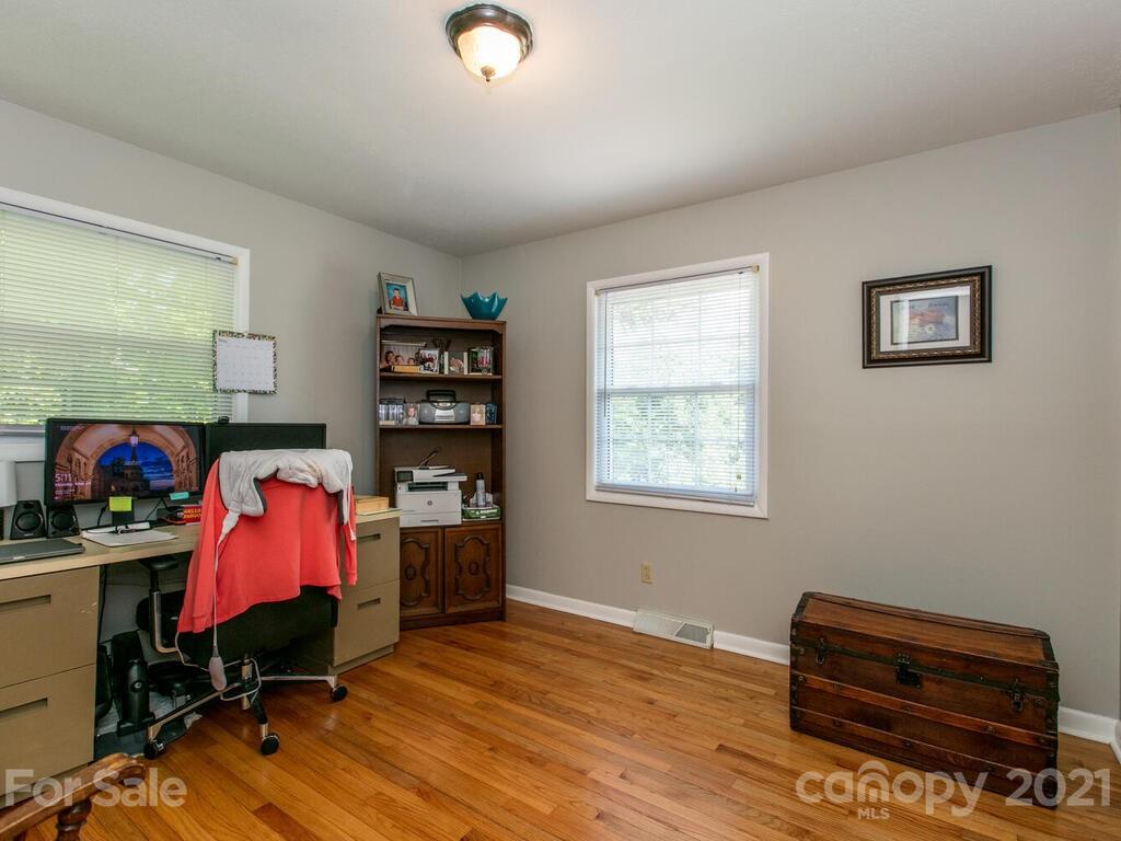 424 Monte Vista Road Candler, NC 28715 - Photo 21 of 34 Gallery Image 21