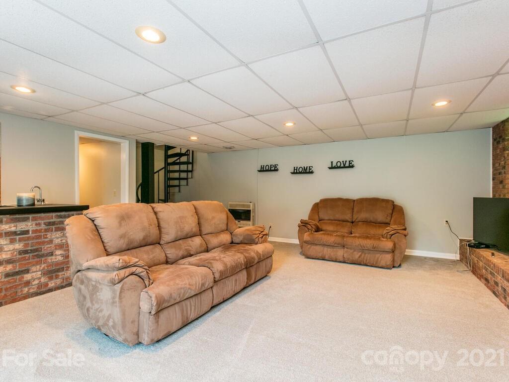 424 Monte Vista Road Candler, NC 28715 - Photo 25 of 34 Gallery Image 25