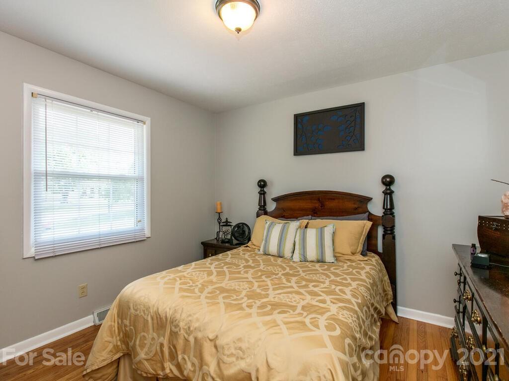 424 Monte Vista Road Candler, NC 28715 - Photo 29 of 34 Gallery Image 29