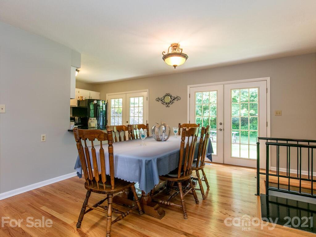 424 Monte Vista Road Candler, NC 28715 - Photo 9 of 34 Gallery Image 9