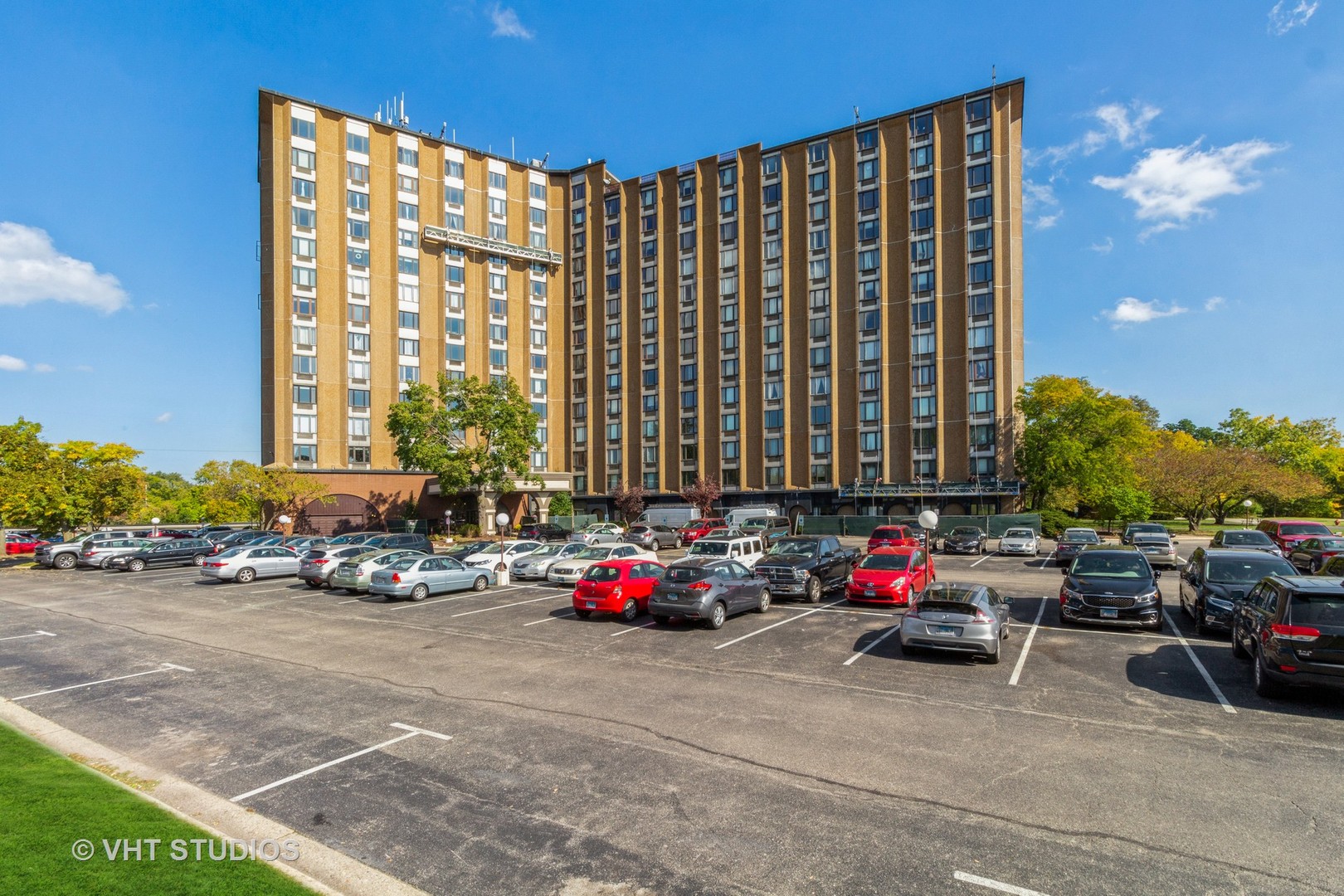 1 Renaissance Place, Unit 1117 Palatine, IL 60067 - Photo 20 of 20 a cars parked in front of a building