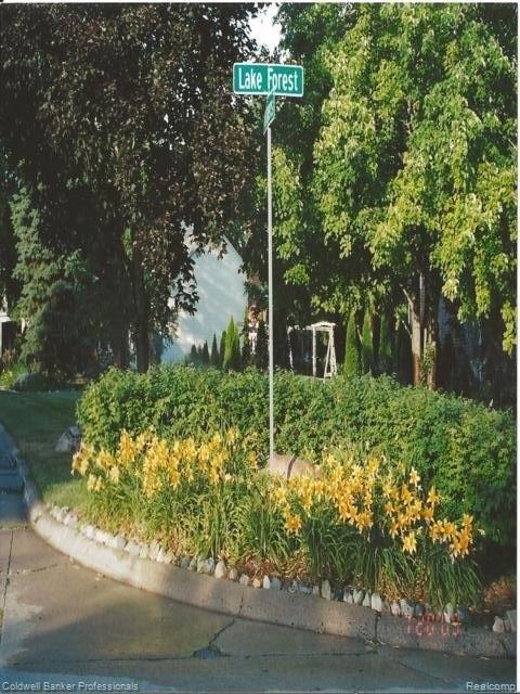 781 Lake Forest Road Rochester, MI 48309 - Photo 19 of 23 CornerofLot.jpg