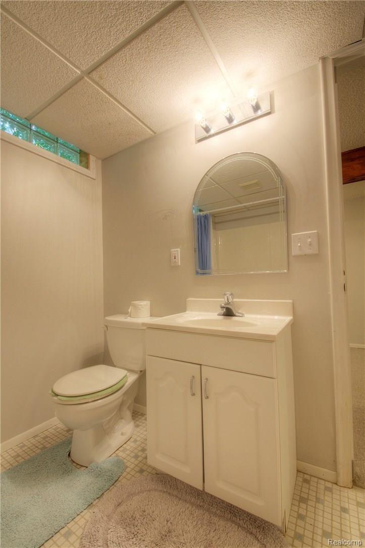24685 Jamestowne Road Novi, MI 48375 - Photo 33 of 39 930A4534_5_6.jpg