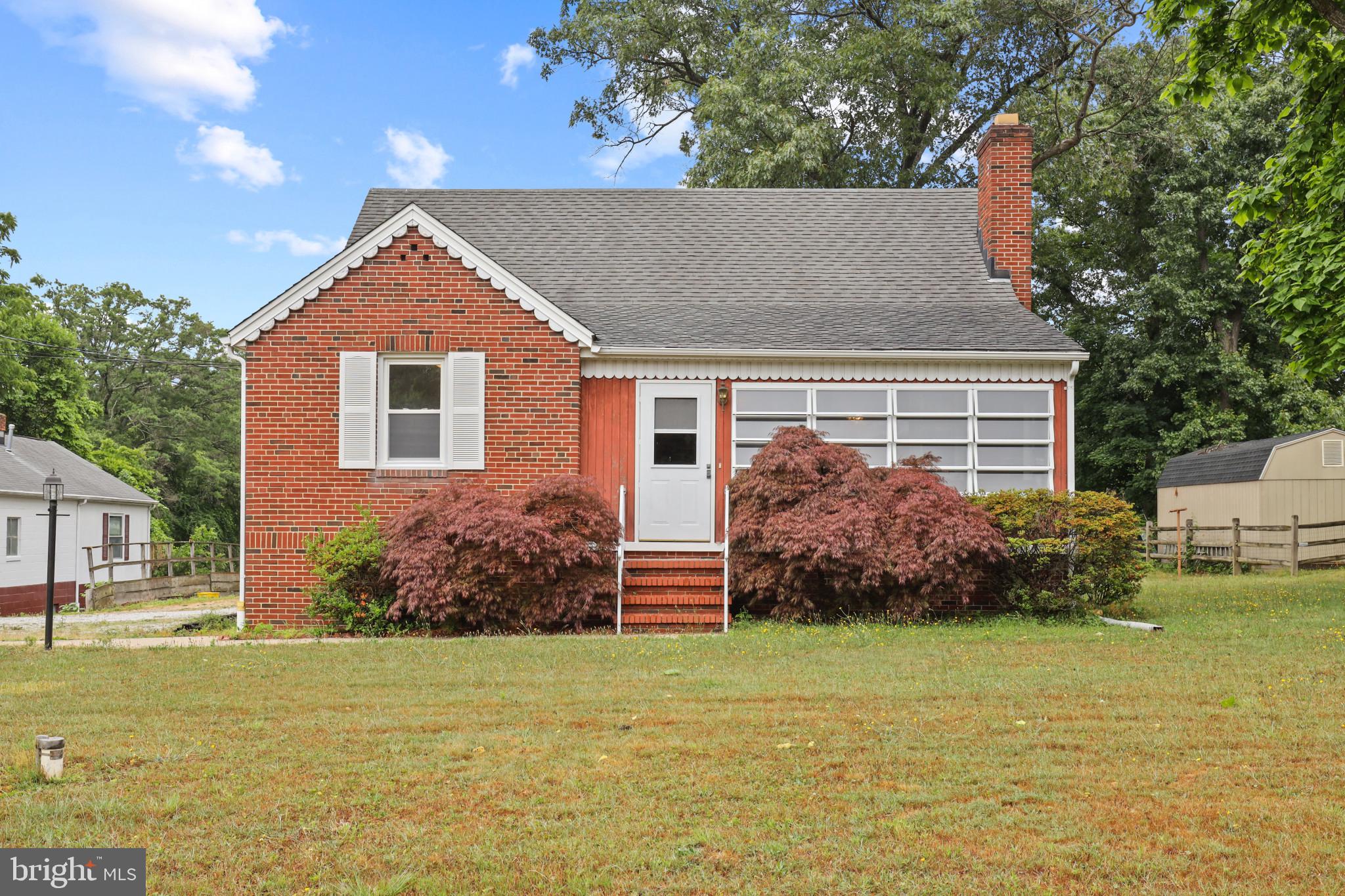 Welcome to 1054 Minnetonka Road in Severn!