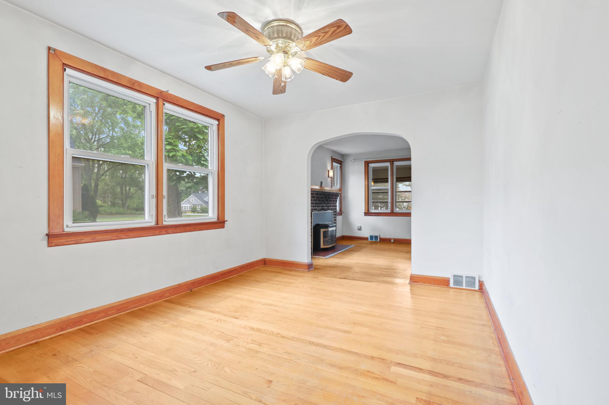 1054 Minnetonka Road Severn, MD 21144 - Photo 18 of 84 wonderful lighting
