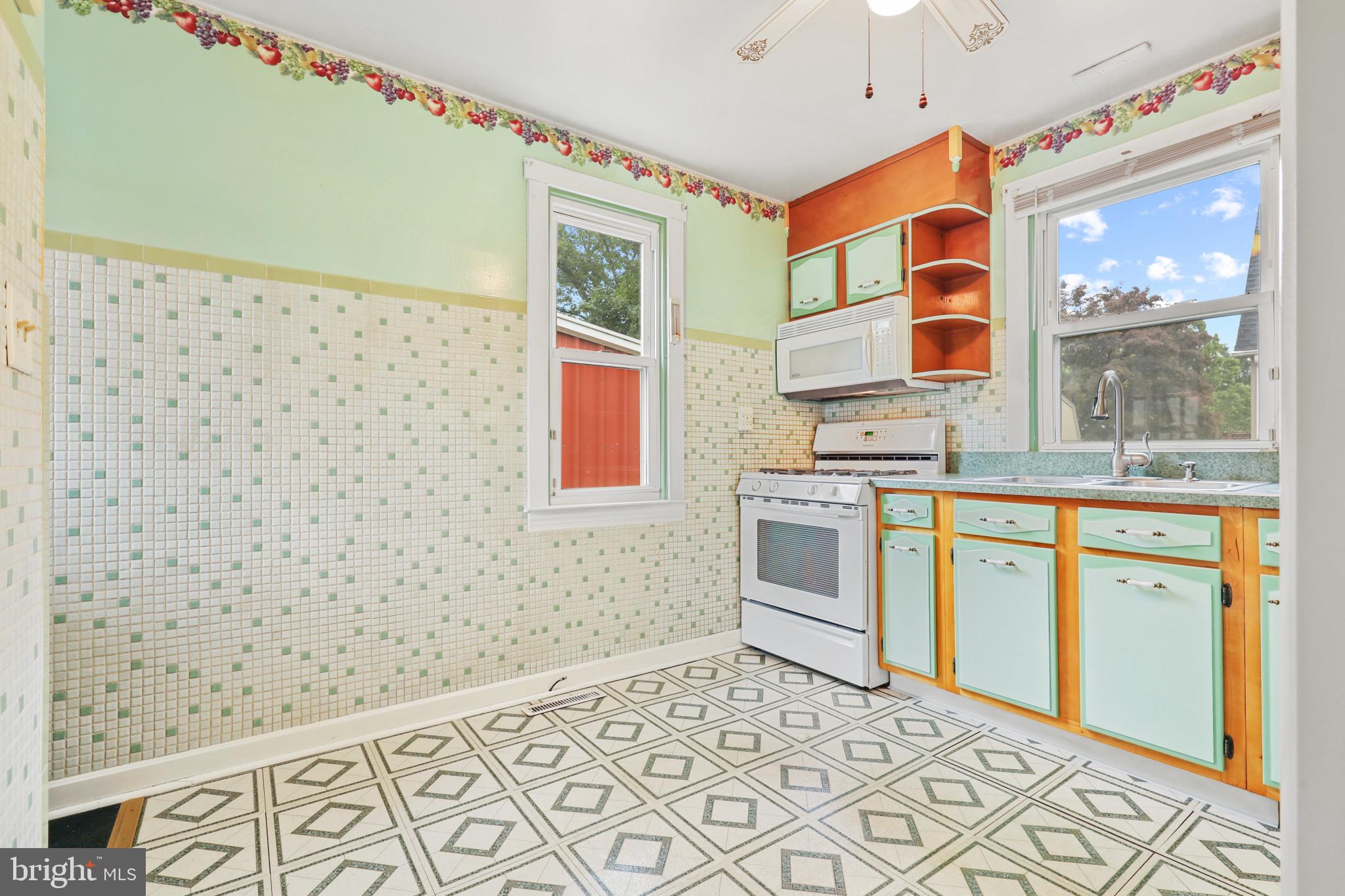 1054 Minnetonka Road Severn, MD 21144 - Photo 24 of 84