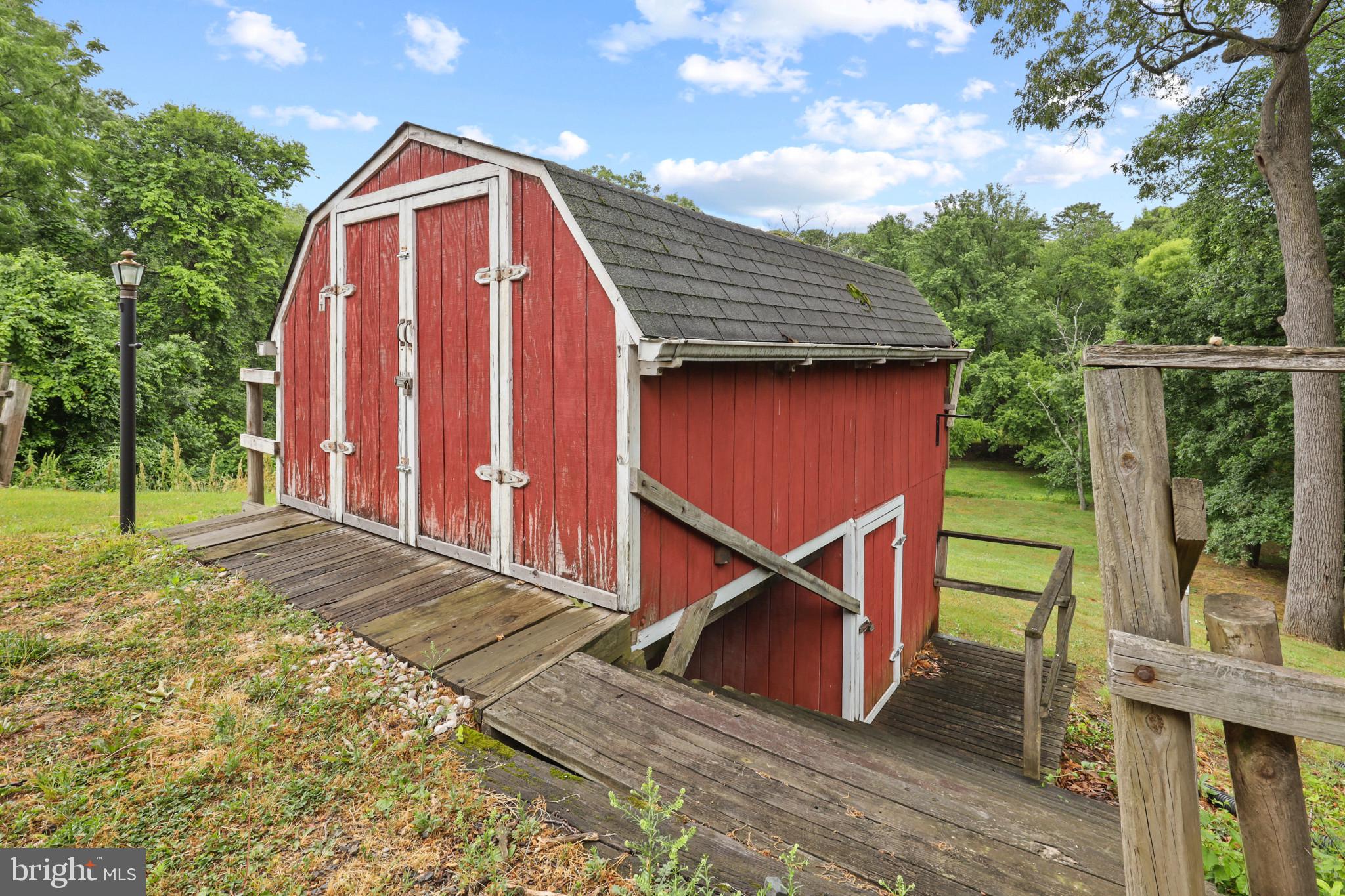 1054 Minnetonka Road Severn, MD 21144 - Photo 73 of 84 Huge bank barn storage building!