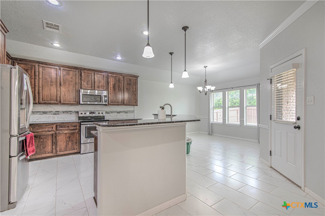 7814 Dudleys Draw Drive Temple, TX 76502 - Photo 12 of 35