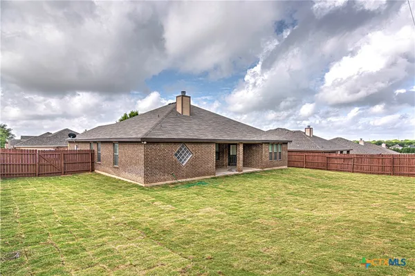 $330,000 | 7814 Dudleys Draw Drive, Temple, TX 76502