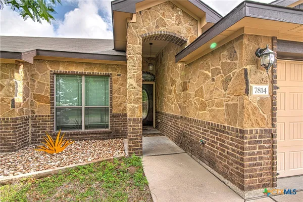 $330,000 | 7814 Dudleys Draw Drive, Temple, TX 76502