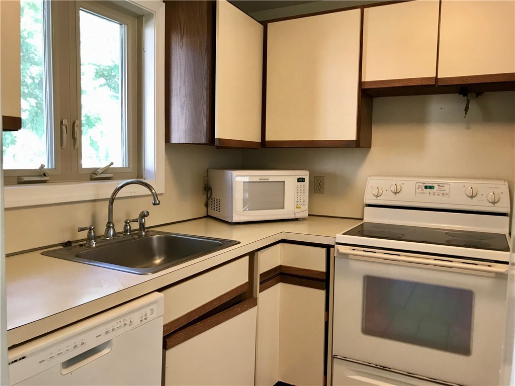 335 South Pier Road, Unit 3B Narragansett, RI 02882 - Photo 9 of 29