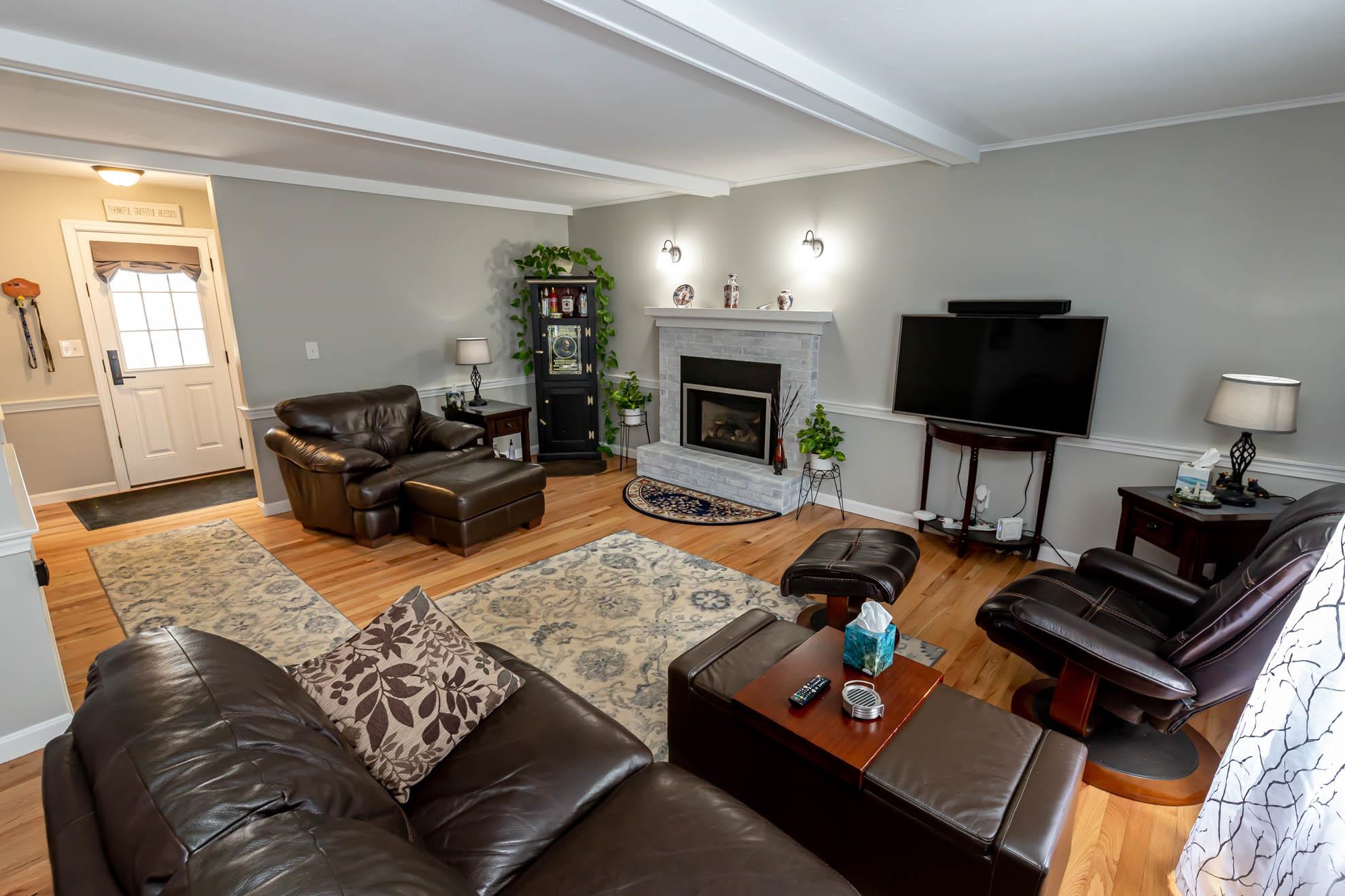 16 Yvonne Street Rochester, NH 03867 - Photo 9 of 33