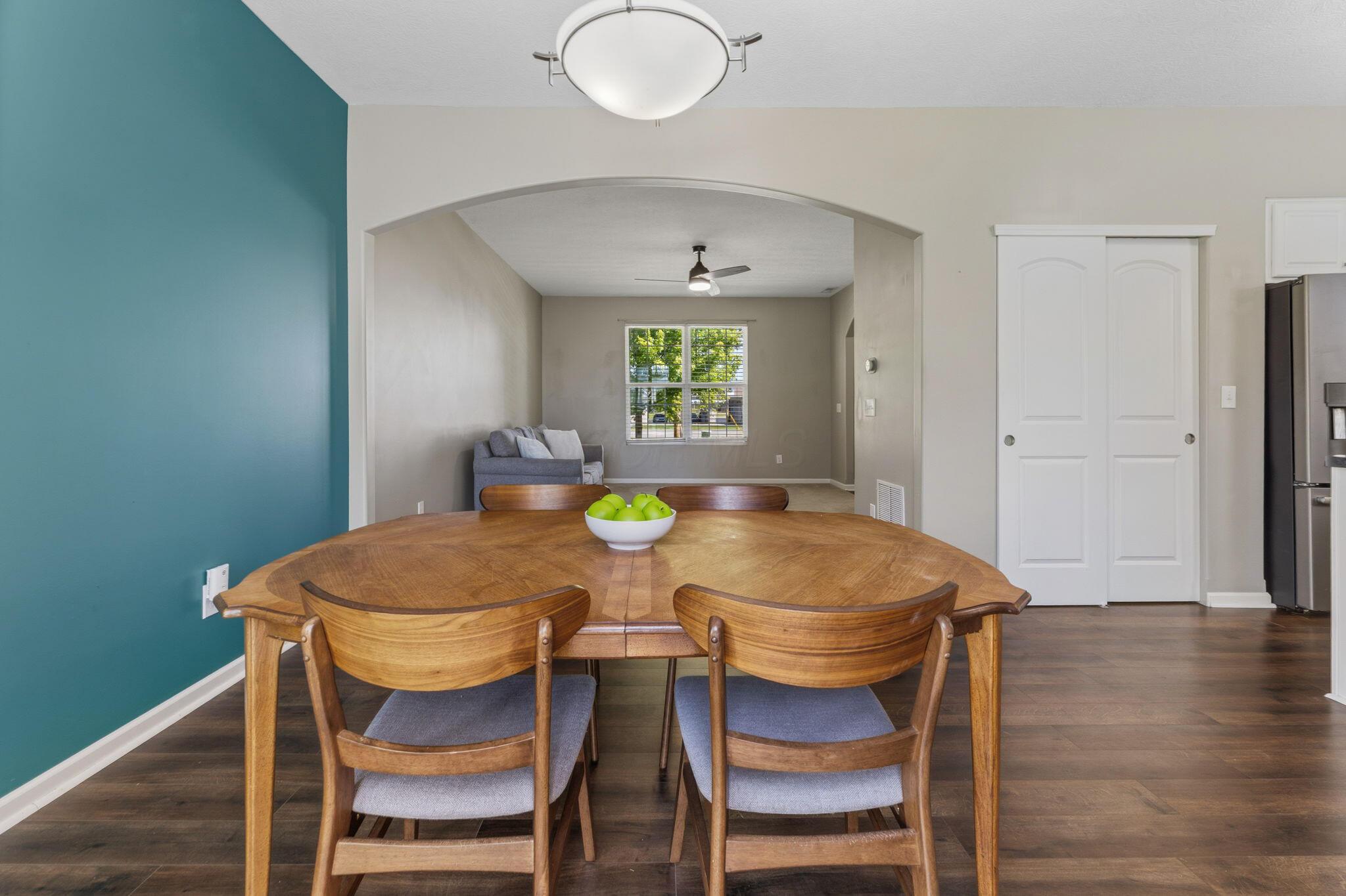 5633 Renner Road Columbus, OH 43228 - Photo 9 of 39 Eating Space